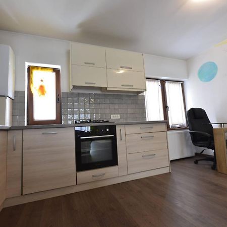 Апартаменты Apartament Astra Bn70 Брашов Экстерьер фото